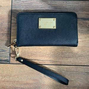 Michael Kors Wristlet